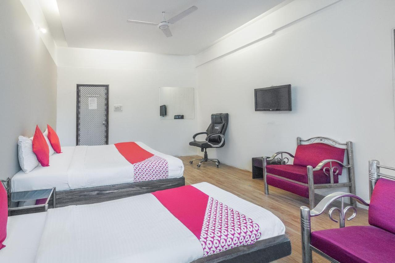 Oyo 71397 Hotel Guru Mumbai Exterior photo